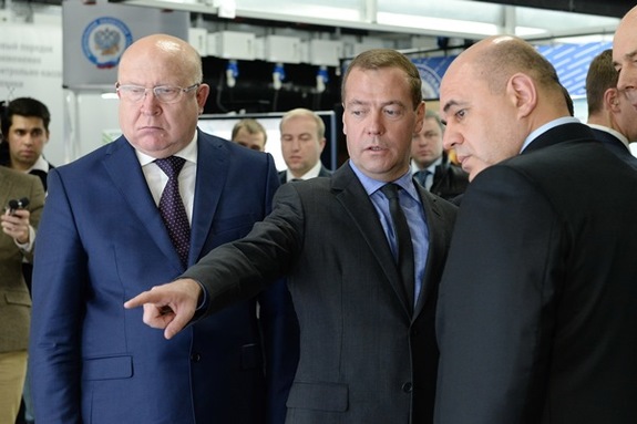 Дмитрий Медведев открыл в Нижегородской области Центр обработки данных налогоплательщиков 3