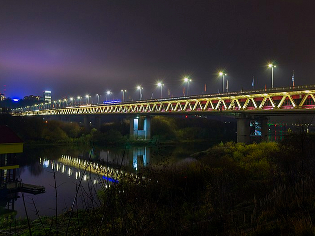 Оползень сошел со склона нижегородского метромоста
