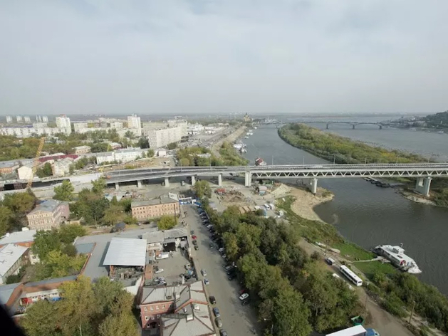 Это надолго. В Нижнем Новгороде запретят парковку у метромоста из-за ремонта
