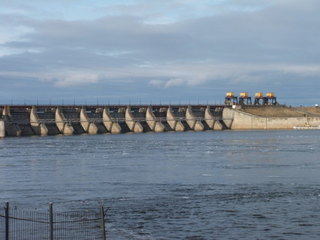 По нижегородской плотине ограничат проезд большегрузов. Причины