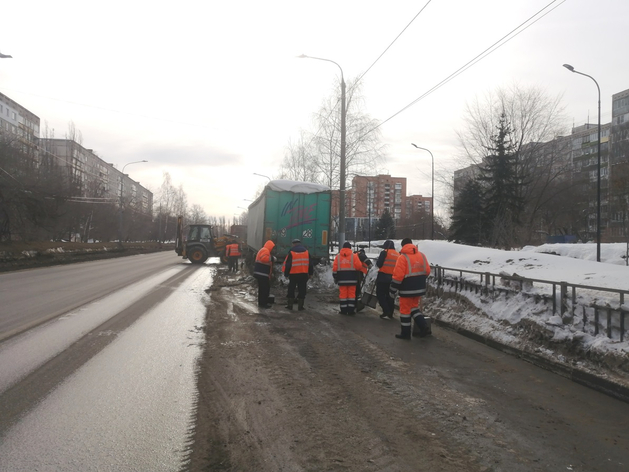 Нижегородцам грозят штрафы до 100 тыс. за припаркованные автомобили
