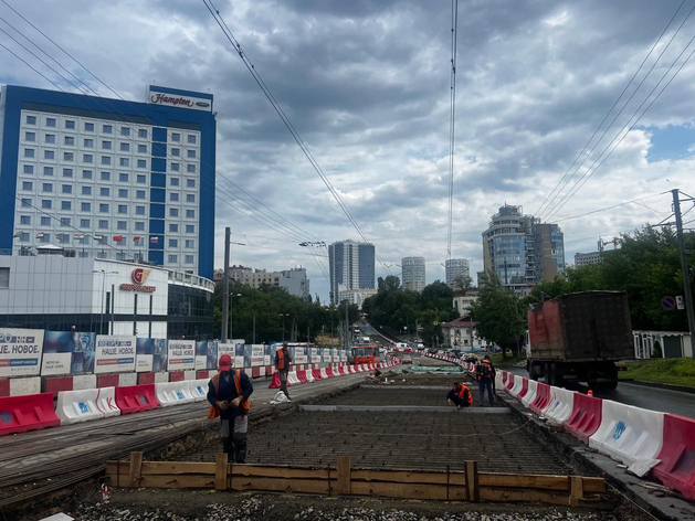 Сроки реконструкции трамвайных путей на Ильинской перенесли 
