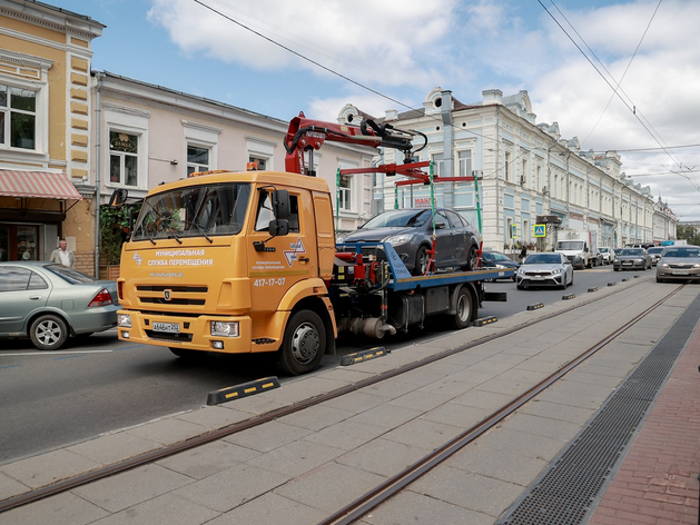 В Нижнем Новгороде начали эвакуировать машины с платных стоянок
