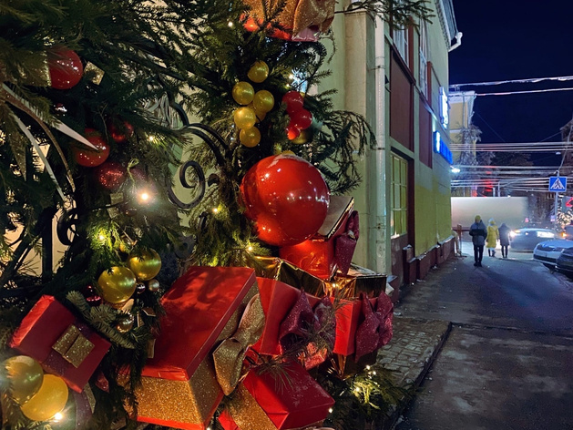 Деньги больше не на 1-м месте. Нижегородцы назвали желанные подарки на Новый год 
