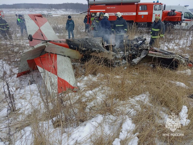 Самолет совершил жесткую посадку под Нижним Новгородом. Есть погибшие 
