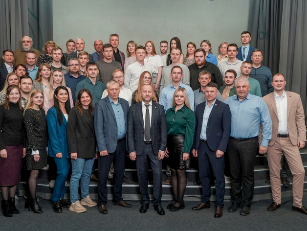 Участники конкурса, руководство предприятия, оргкомитет и жюри