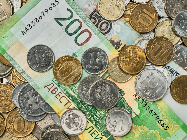«Люблю шелест купюр». Более 70% нижегородцев — против полного отказа от наличных денег