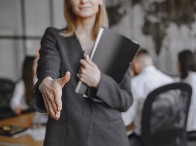 Половина нижегородцев видят своих детей сотрудниками госкорпораций