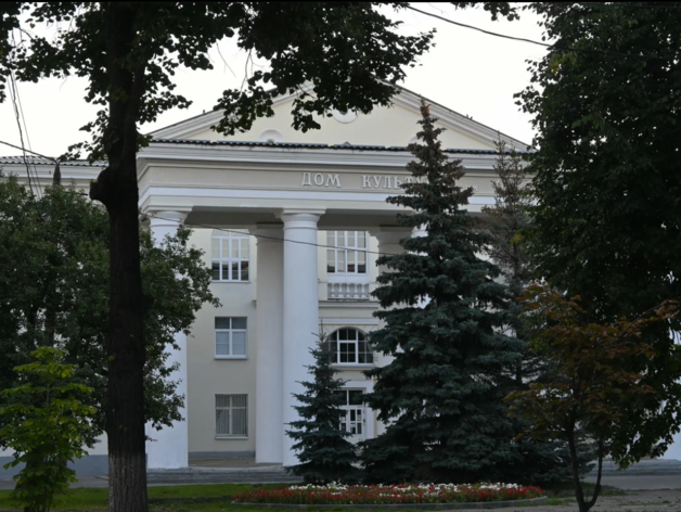 На ремонт дома культуры в Нижнем Новгороде направили более 37 млн руб.
На ремонт дома культуры в Нижнем Новгороде направили более 37 млн руб.