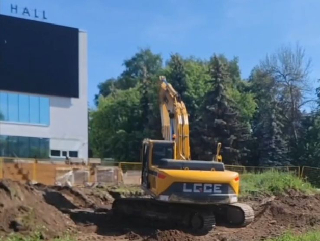В Нижнем Новгороде выносят коммуникации со стройплощадки тупиков новой станции метро