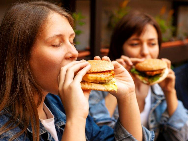 Эксперты выяснили главные причины любви нижегородцев к фастфуду Эксперты выяснили главные причины любви нижегородцев к фастфуду