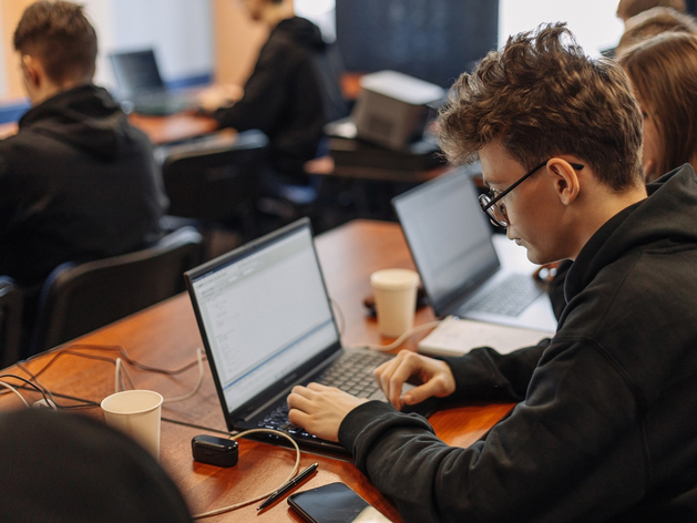 В нижегородских вузах выделили почти 3 тыс. бюджетных мест на IТ-специальности
В нижегородских вузах выделили почти 3 тыс. бюджетных мест на IТ-специальности