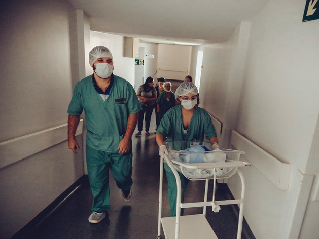 В роддомах Нижнего Новгорода и Дзержинска подключили общедоступный Wi-Fi
