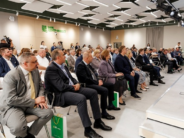 Банк «Центр-инвест» представил адаптивную модель ИИ «Социально ответственный банкинг»