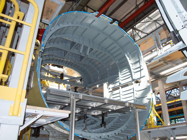 Нижегородский авиазавод начал сборку отсека нового пассажирского лайнера 
