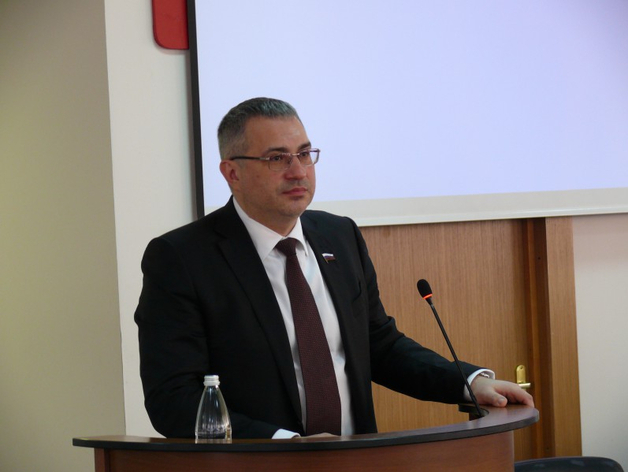 Стали известны детали уголовного дела экс-спикера нижегородской думы
Стали известны детали уголовного дела экс-спикера нижегородской думы