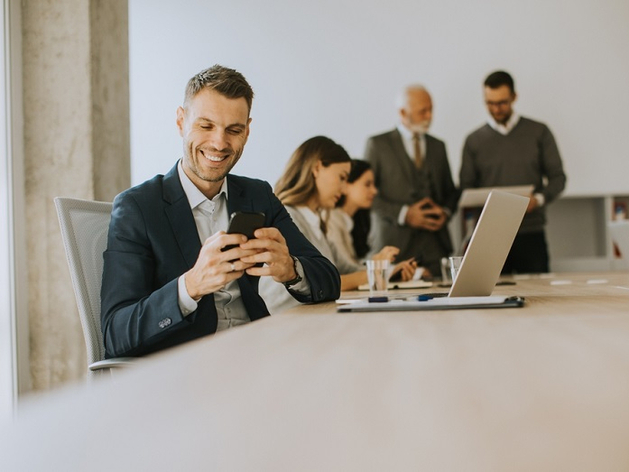 Голосовая связь стала умнее: нижегородцам стали доступны ИИ-сервисы для звонков Голосовая связь стала умнее: нижегородцам стали доступны ИИ-сервисы для звонков