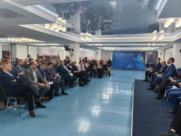 Нижегородский бизнес обсудил с властями вопросы ресурсоснабжения, дорог, строительства