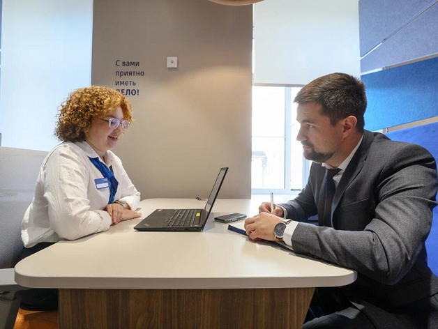 ВТБ запустит ИИ-помощника для сотрудников отделений