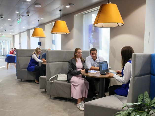 Эксперты выяснили, сколько свободных денег россияне хранят на карте Эксперты выяснили, сколько свободных денег россияне хранят на карте