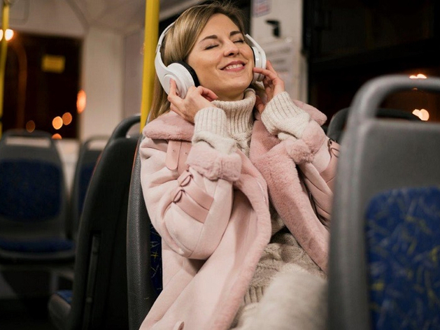 В ноябрьские распродажи нижегородцы купили на 22% больше наушников