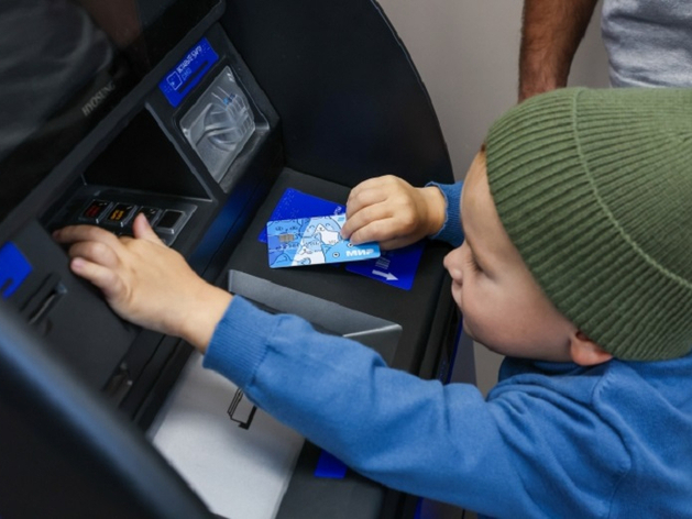 ВТБ защитит детские карты от мошенников ВТБ защитит детские карты от мошенников