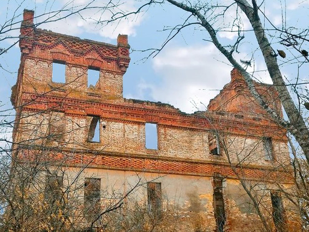 В Нижегородской области выставили на торги княжеский замок В Нижегородской области выставили на торги княжеский замок
