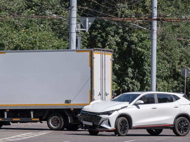 «Ингосстрах» выплатил более 3,3 млрд руб. по автострахованию за две недели сентября
«Ингосстрах» выплатил более 3,3 млрд руб. по автострахованию за две недели сентября